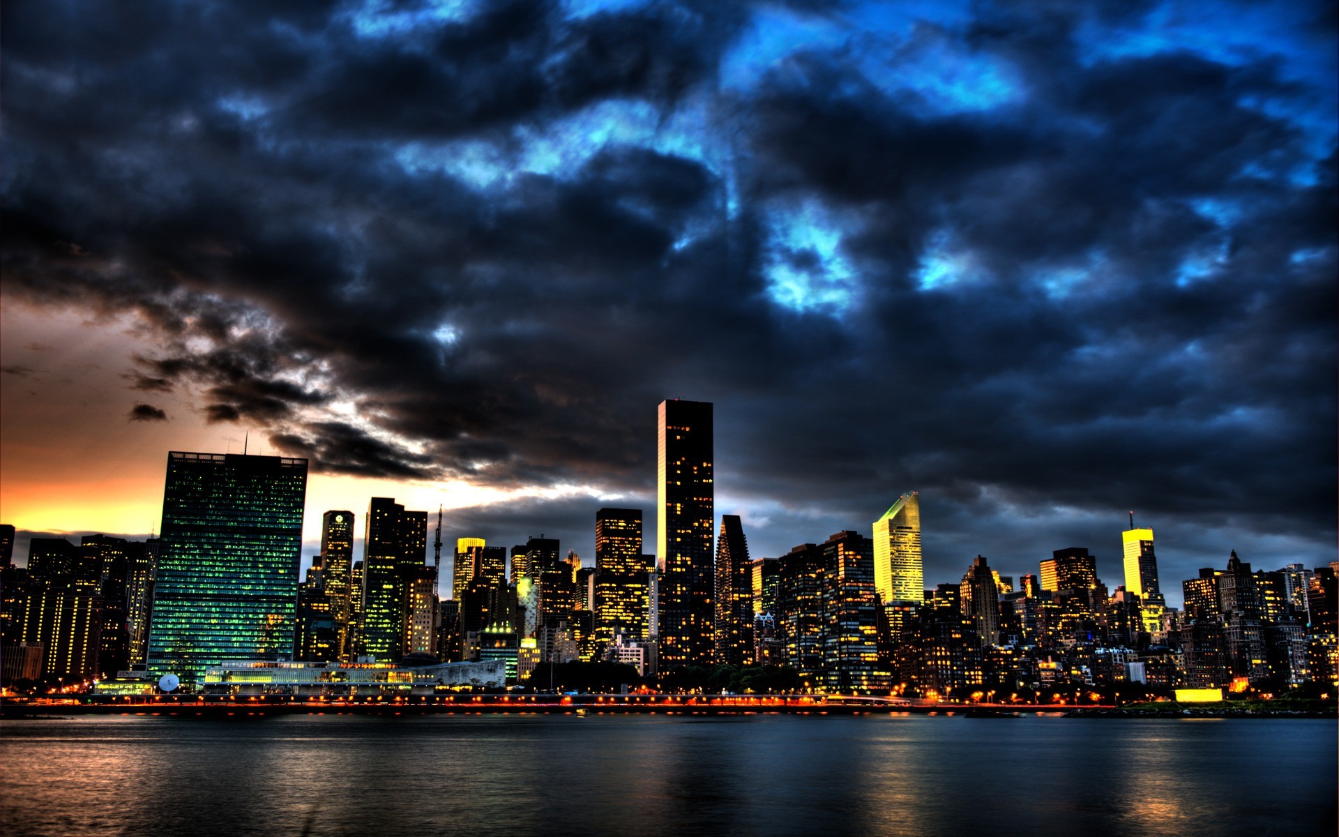 New-York--world-desktop-colourful-nature-wallpapers-latest-wallpapers-thunder-clouds-1920x1200